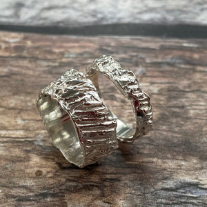 Bark textured ring