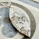 Waves pendant