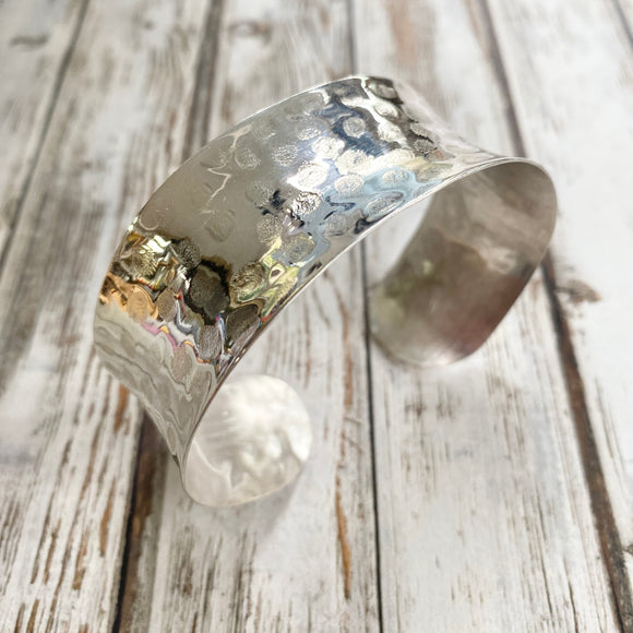 Curved Torque Bangle